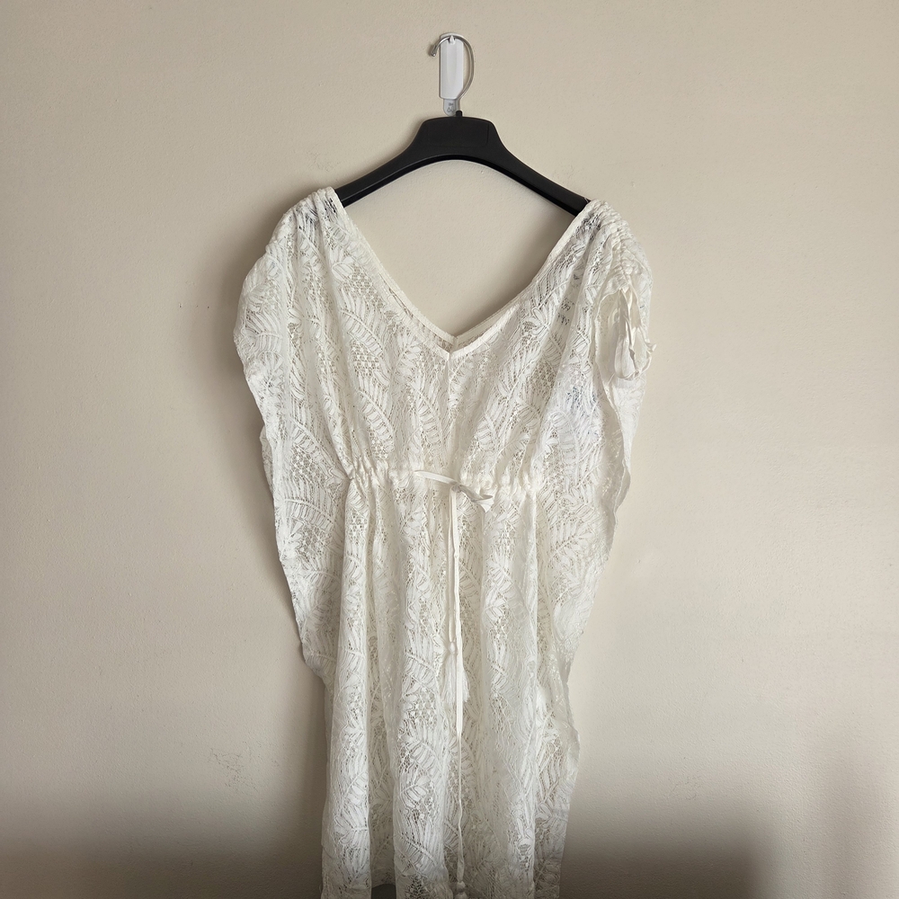 Blue Island Asymmetrical Cream Lace Dress